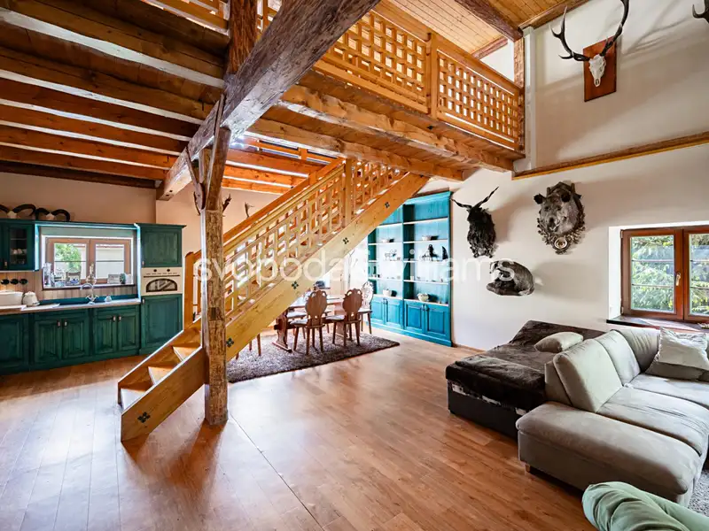 Prodej rodinného domu 246 m², pozemek 950 m², Stráž nad Ohří – náhled fotky 2