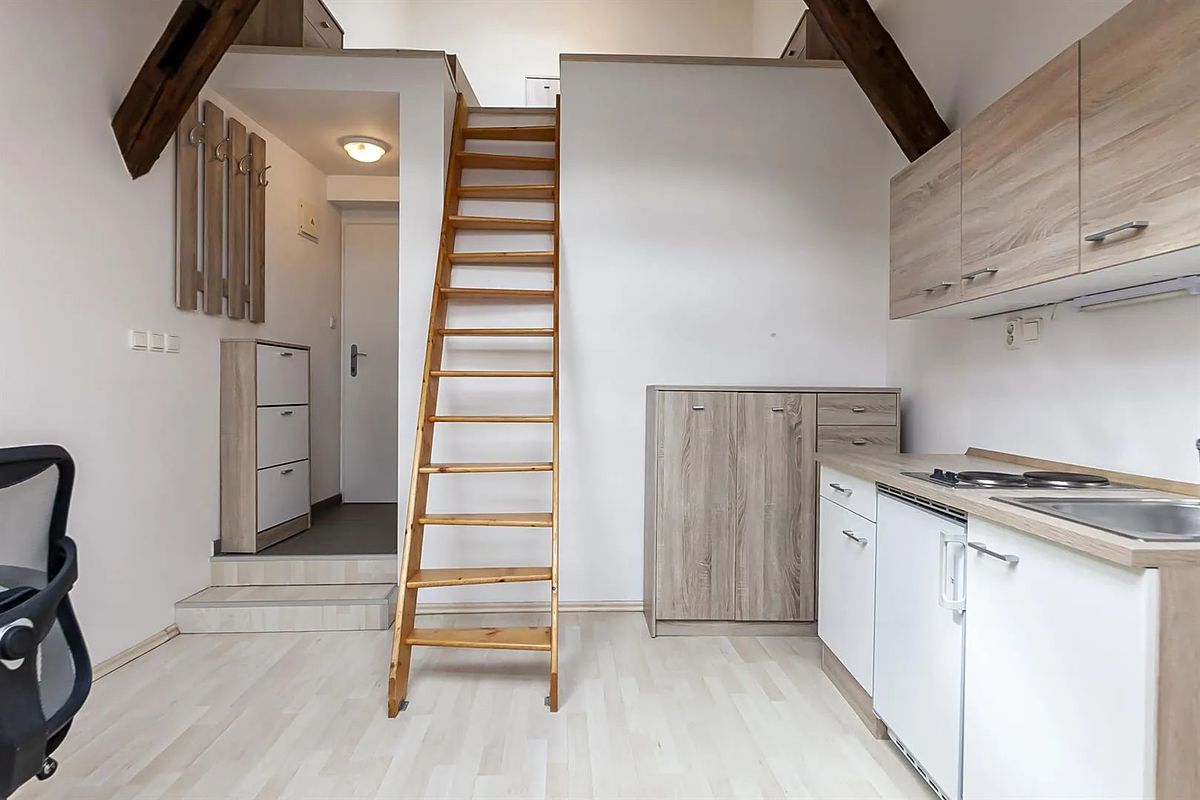 Pronájem bytu 1+kk 27 m²