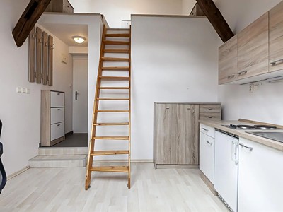 Pronájem bytu 1+kk 27 m²