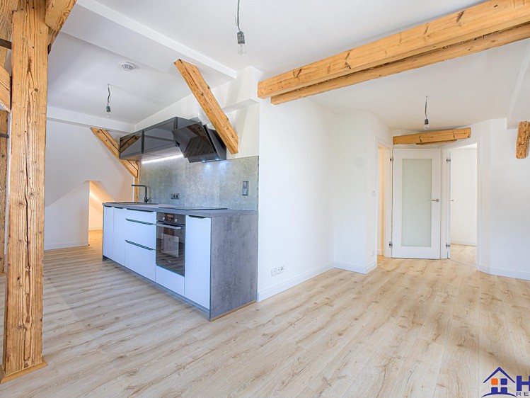 Prodej bytu 2+kk, 59 m² (3 z 37)
