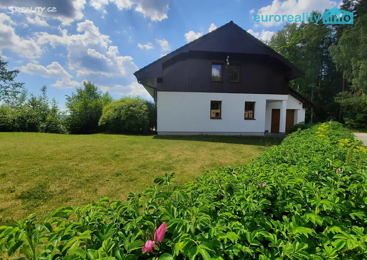 Prodej rodinného domu 180 m², pozemek 447 m² – pohled 2