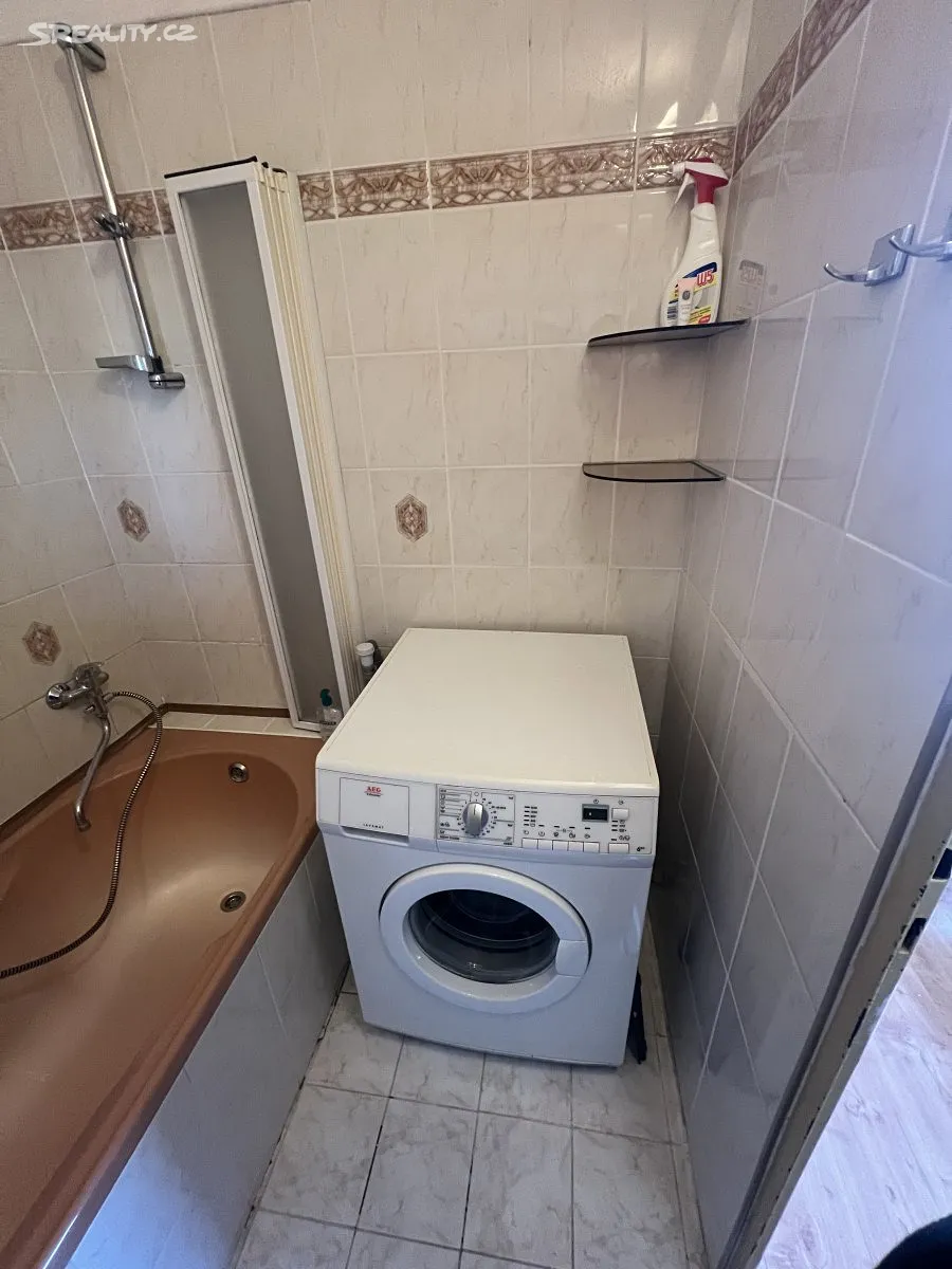 Pronájem bytu 3+1 76 m² – pohled 6