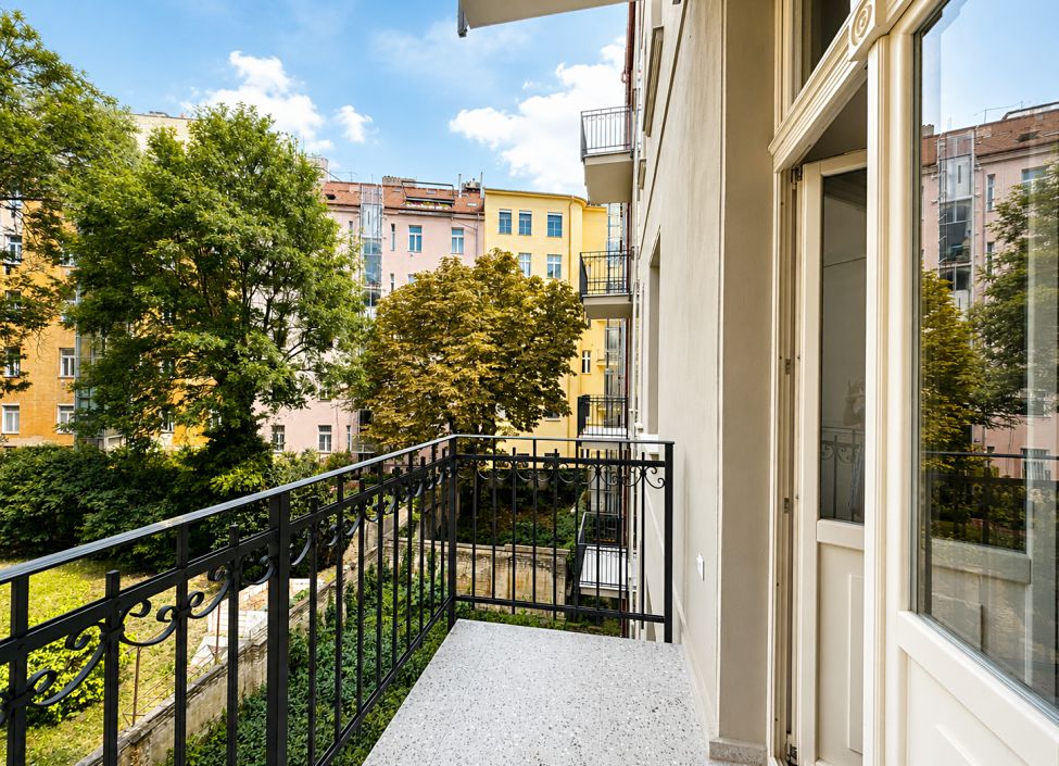 Pronájem bytu 2+kk 57 m² – fotografie 2