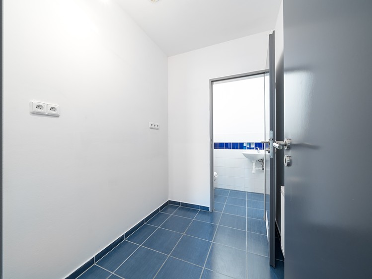 Комерційне приміщення в оренду, 73 м² (7 з 13)