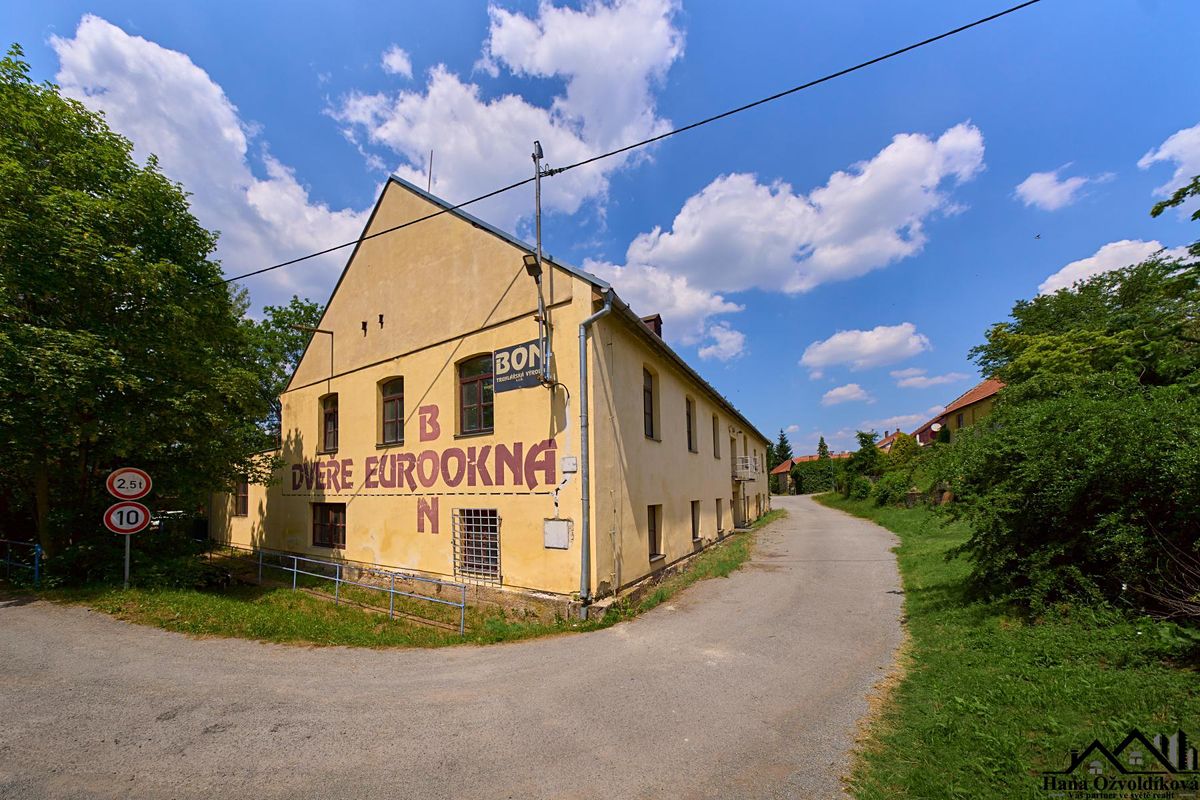 Prodej skladového prostoru 755 m² – fotografie 2