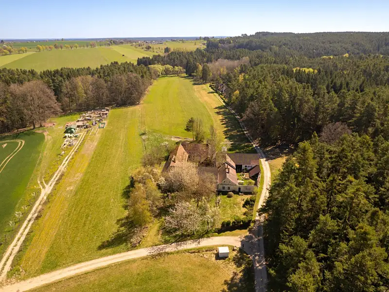 Prodej zemědělské usedlosti 130 m², pozemek 97954 m², Trhové Sviny – náhled fotky 3