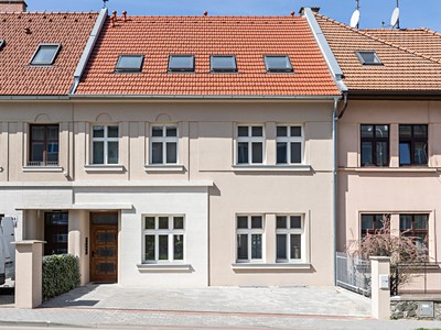 Pronájem bytu 1+kk 42 m²