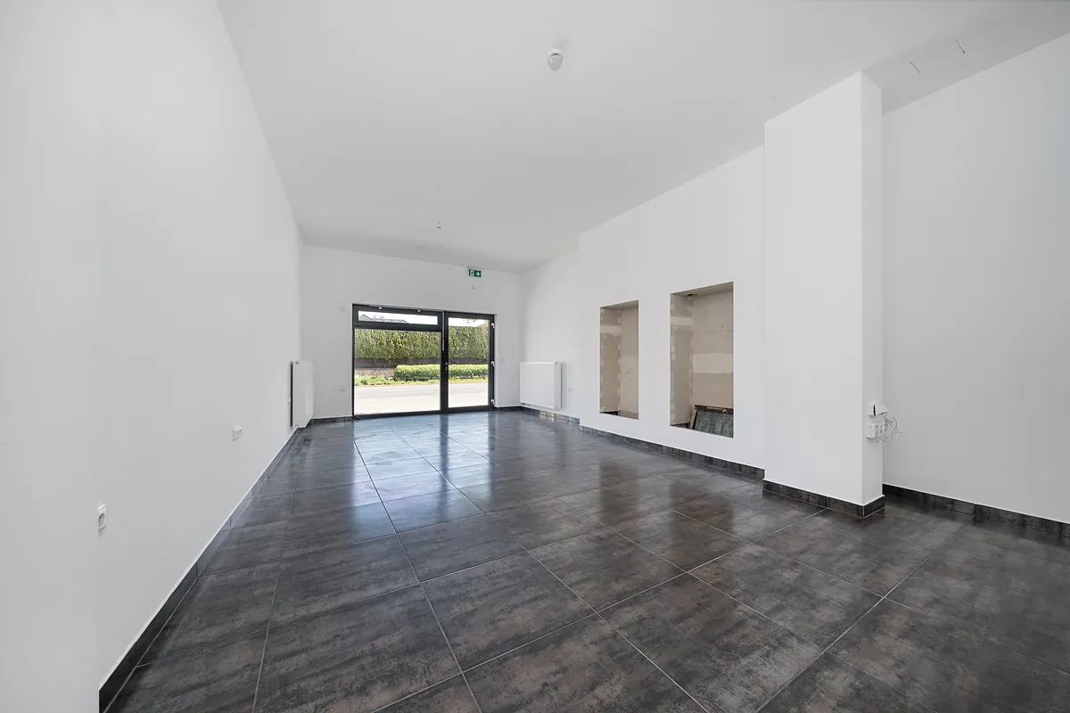 Pronájem obchodního prostoru 73 m²