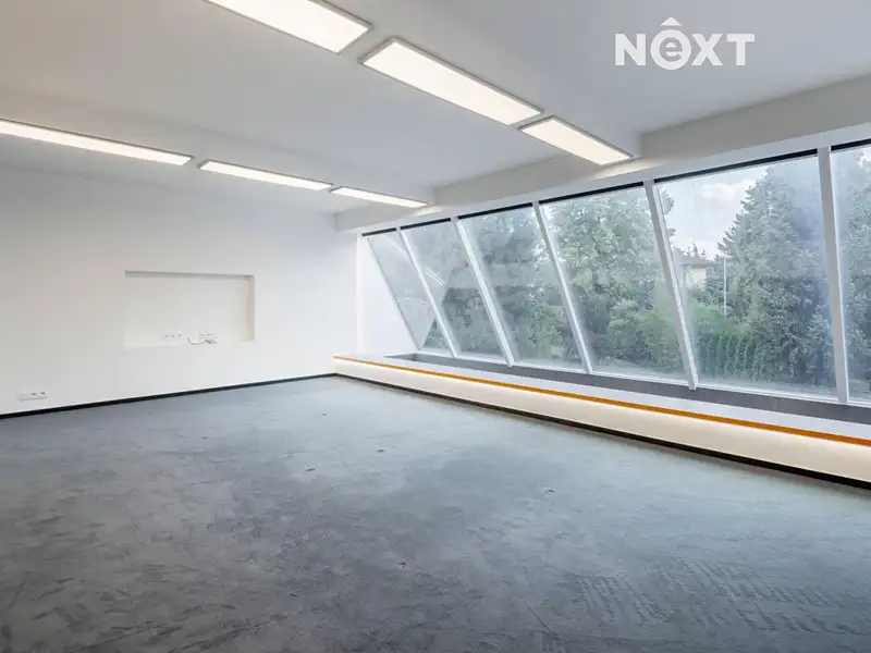 Prodej rodinného domu 417 m², pozemek 815 m², Praha – náhled fotky 2