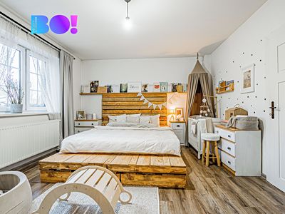 Prodej rodinného domu 223 m², pozemek 1939 m²