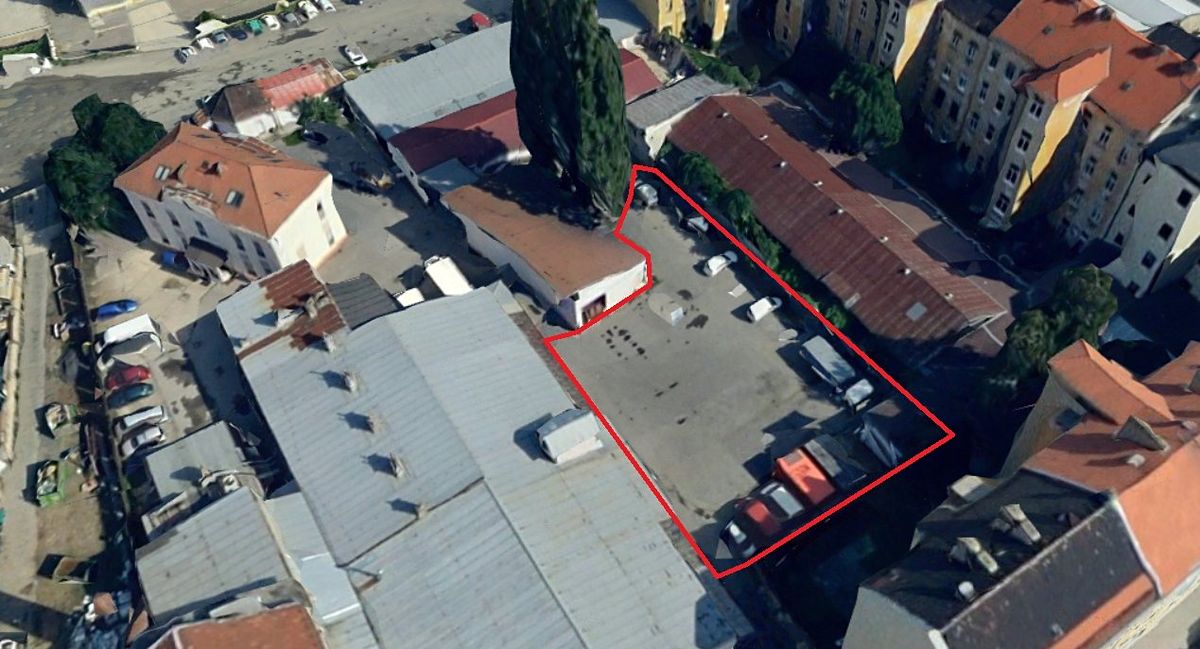 Pronájem garážového stání 20 m² – fotografie 3
