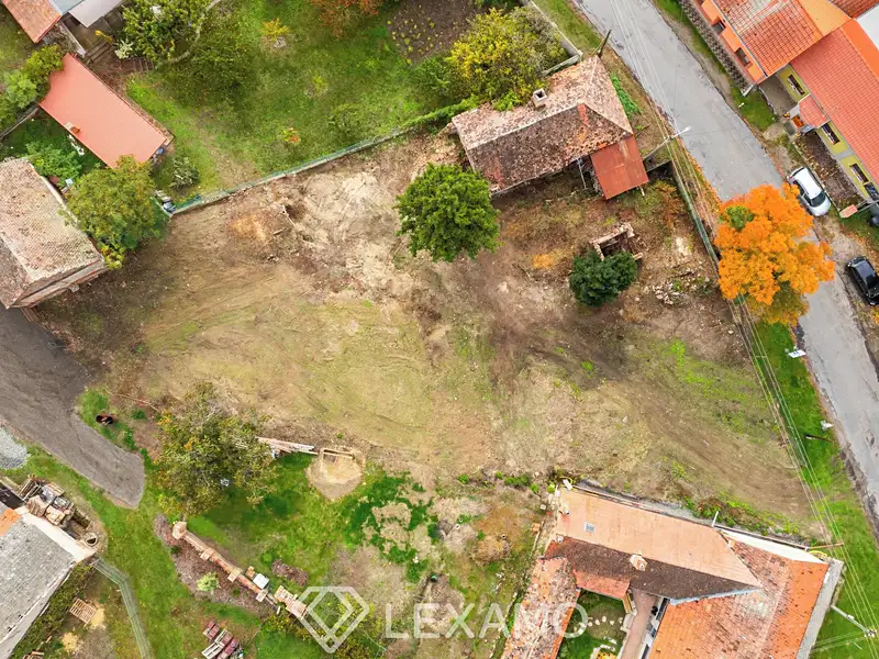 Prodej stavebního pozemku 1165 m², Mackovice – náhled fotky 1