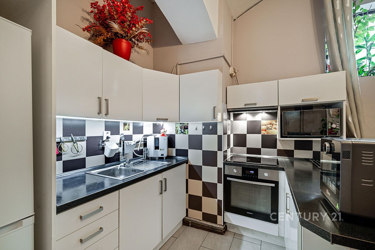 Prodej obchodního prostoru 83 m² – fotografie 5