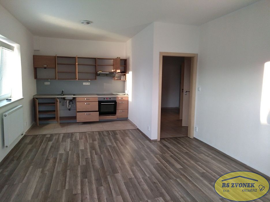 Pronájem bytu 2+kk 53 m² – fotografie 2