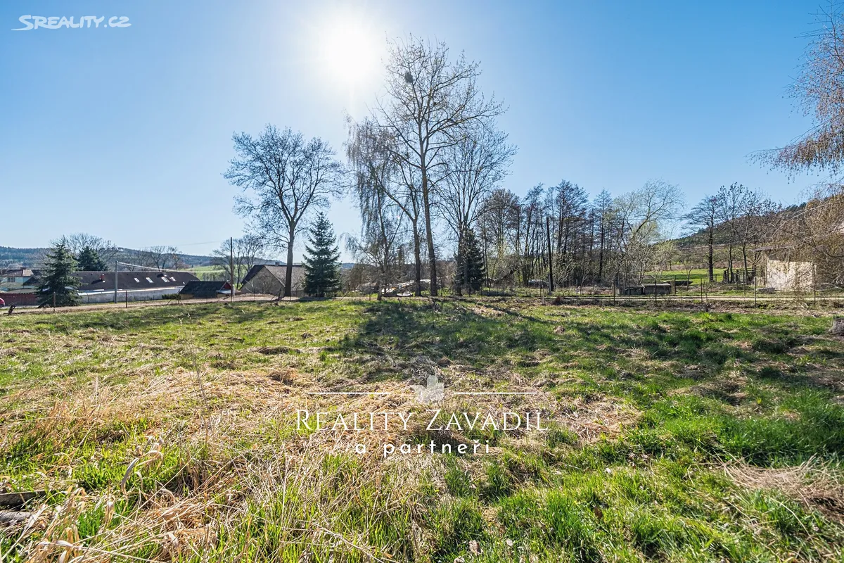 Prodej stavebního pozemku 1230 m² - Mynd 2
