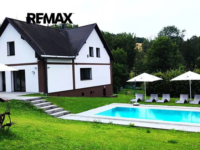 Prodej apartmánů 500 m², Zlaté Hory – náhled fotky 1