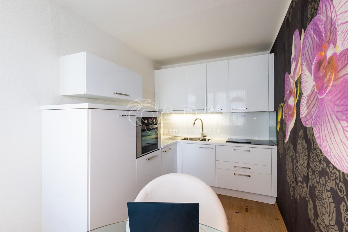 Pronájem bytu 1+1 39 m²