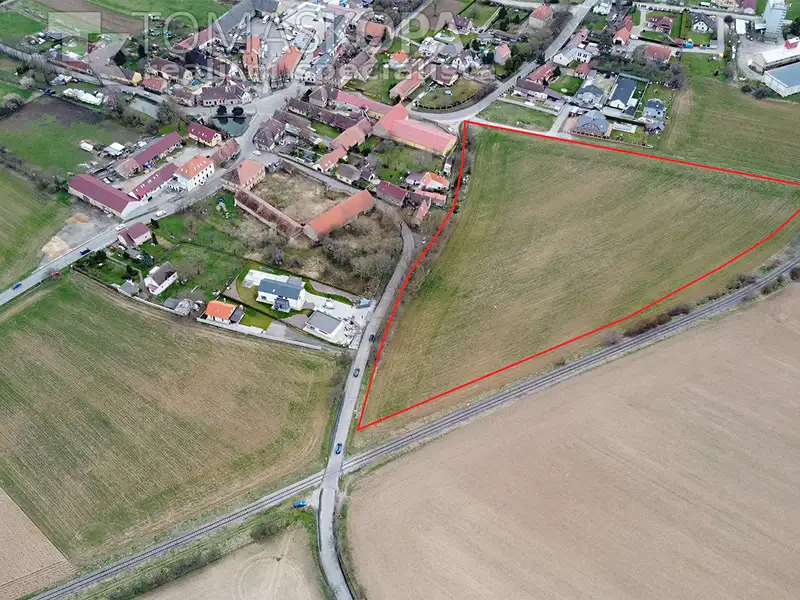 Prodej stavebního pozemku 26781 m², Vysoký Újezd – náhled fotky 1