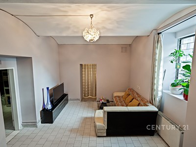 Prodej komerčního prostoru, 83 m² (2 z 15)