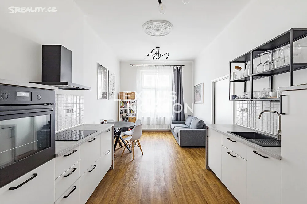 Pronájem bytu 2+kk 43 m², Mánesova