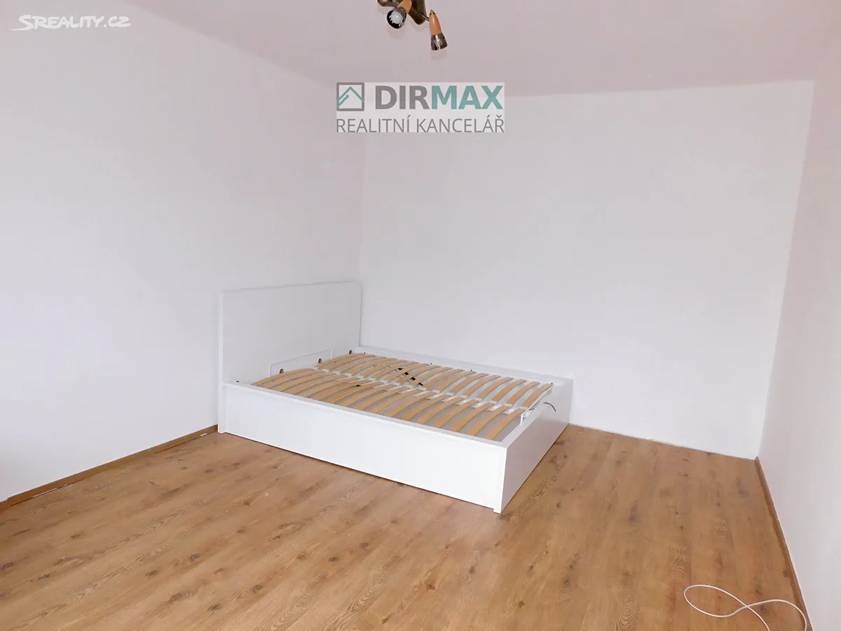 Pronájem bytu 1+1 39 m² - Widok 4