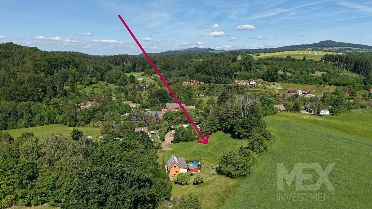 Prodej stavebního pozemku 2205 m²