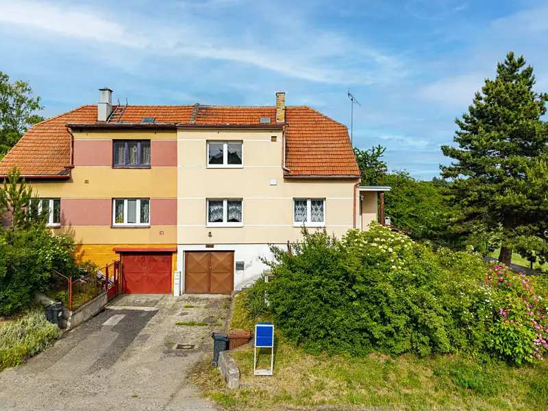 Prodej rodinného domu 163 m², pozemek 897 m², Kladno – náhled fotky 1