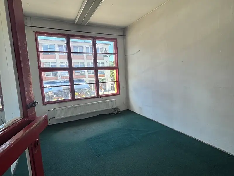 Pronájem obchodního prostoru 14 m², Zlín – náhled fotky 1