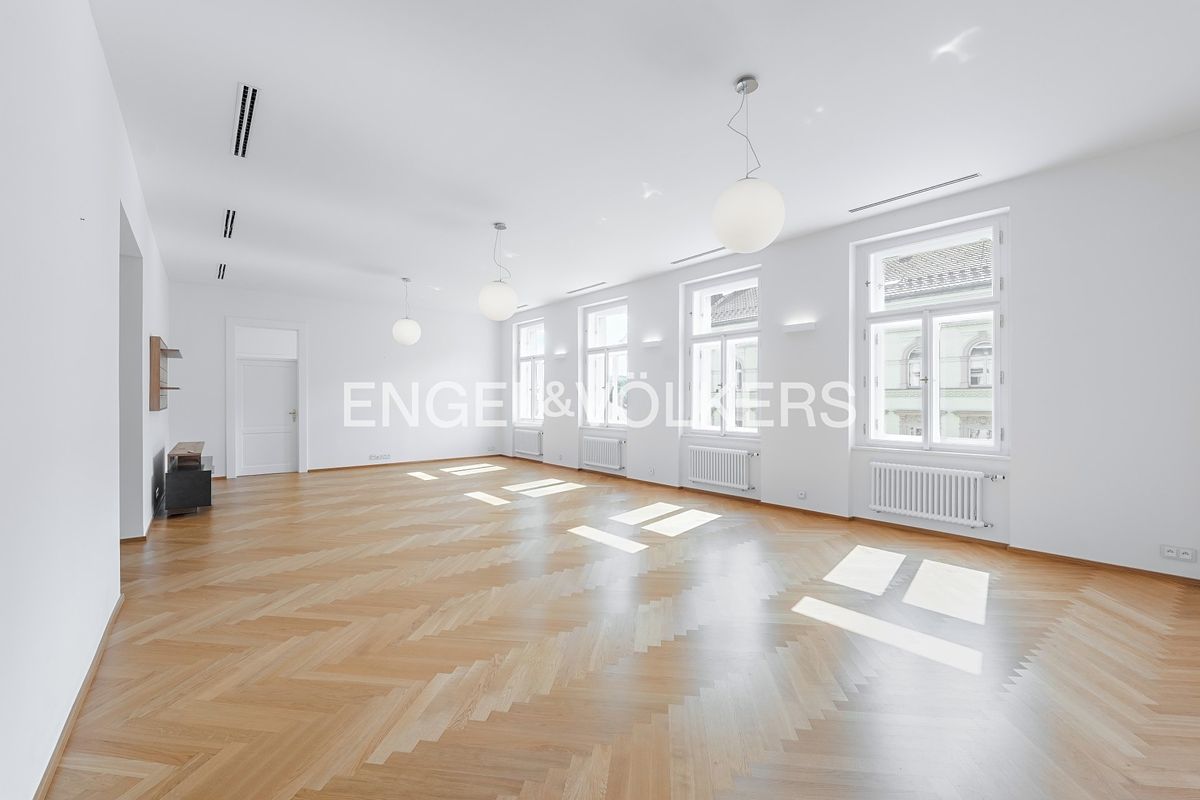 Pronájem bytu 5+kk 202 m²