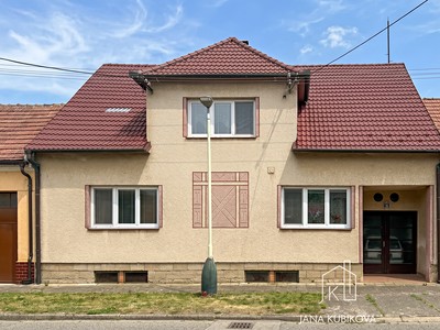 Prodej  rodinného domu 155 m², pozemek 1 772 m²