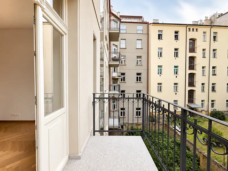 Pronájem bytu 2+kk 60 m², Praha – náhled fotky 3
