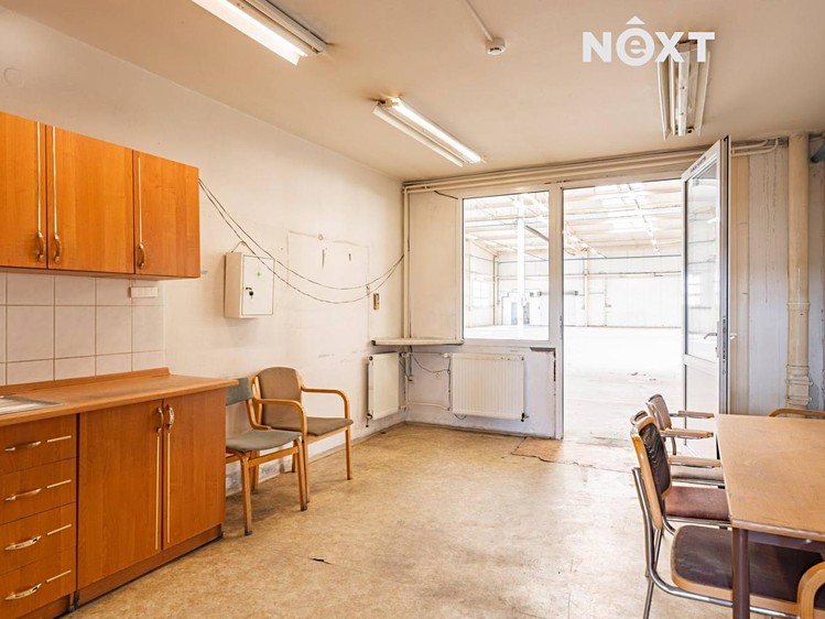 Комерційне приміщення в оренду, 2 601 м² (9 з 30)