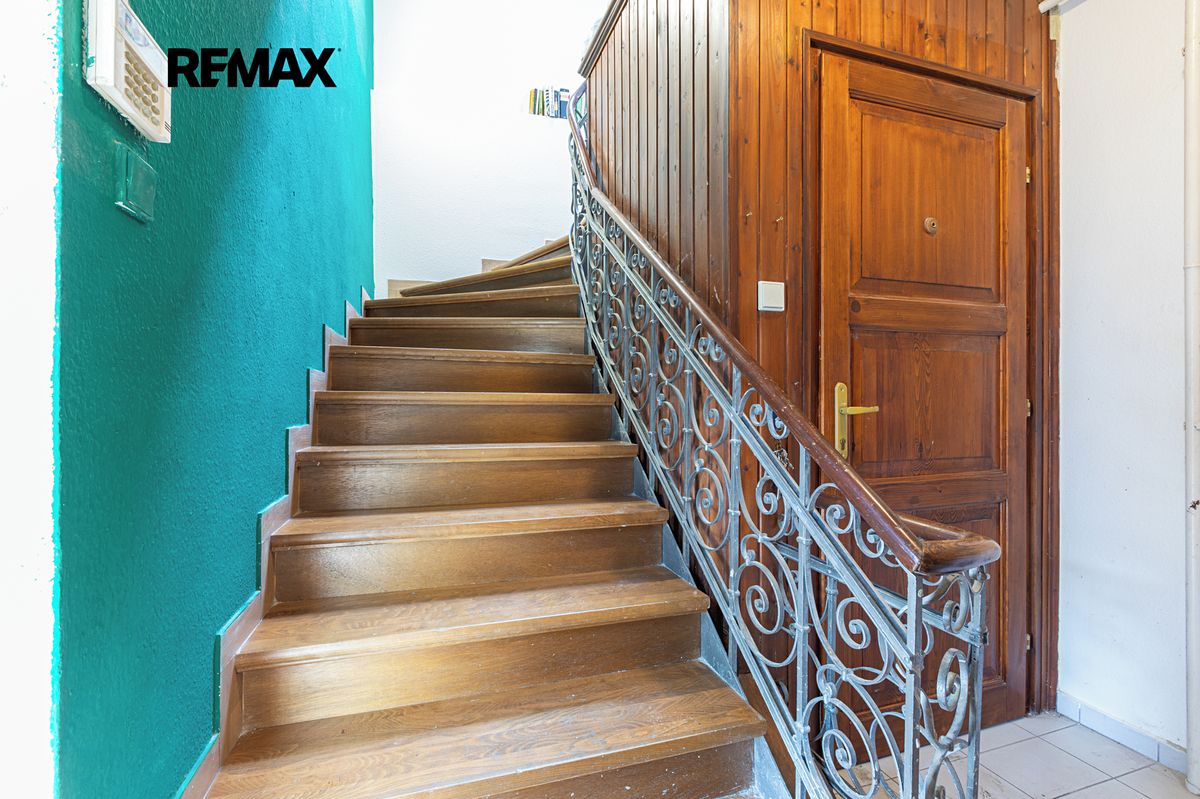 Prodej rodinného domu 251 m², pozemek 347 m² – fotografie 5