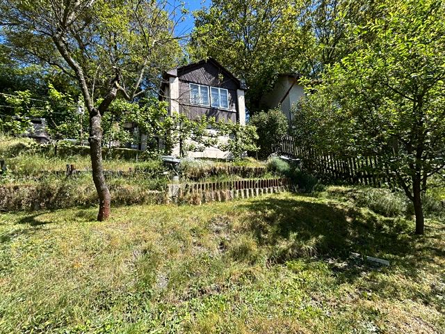 Prodej chaty 40 m², pozemek 384 m²