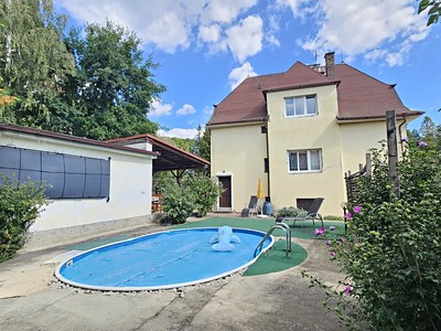 Prodej  rodinného domu 160 m², pozemek 833 m²