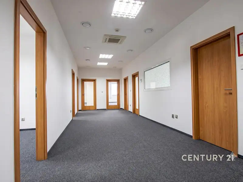 Pronájem výrobní haly, prostoru 897 m², Brno – náhled fotky 3