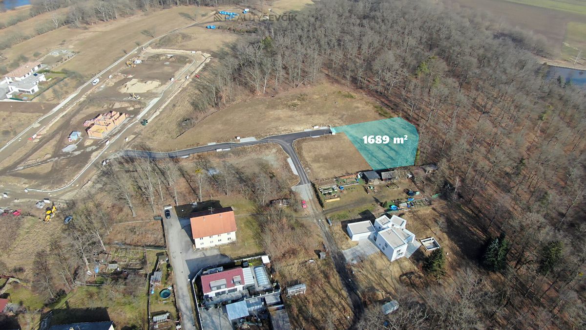 Prodej stavebního pozemku 1689 m² – fotografie 4