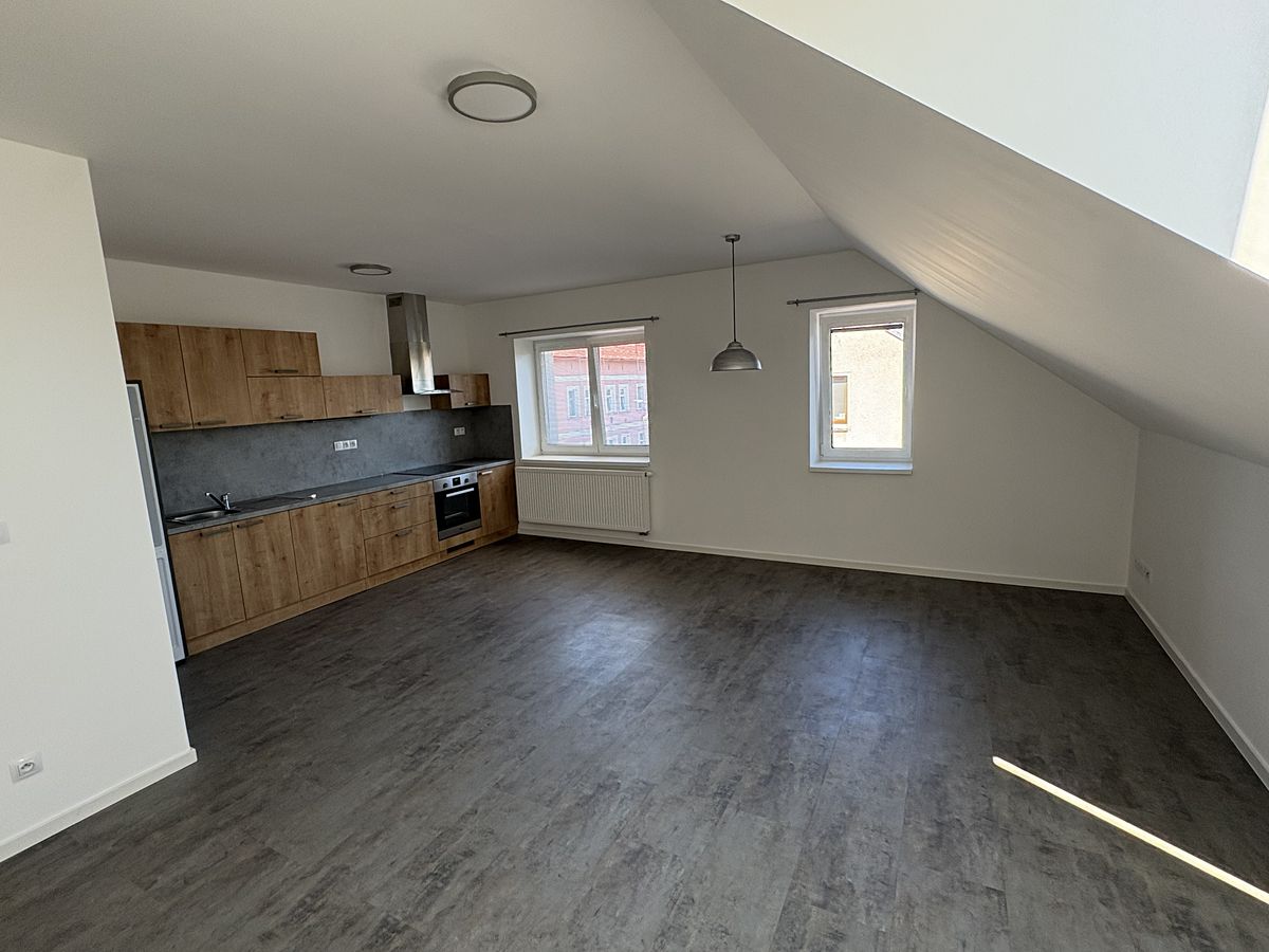 Pronájem bytu 2+kk 63 m²