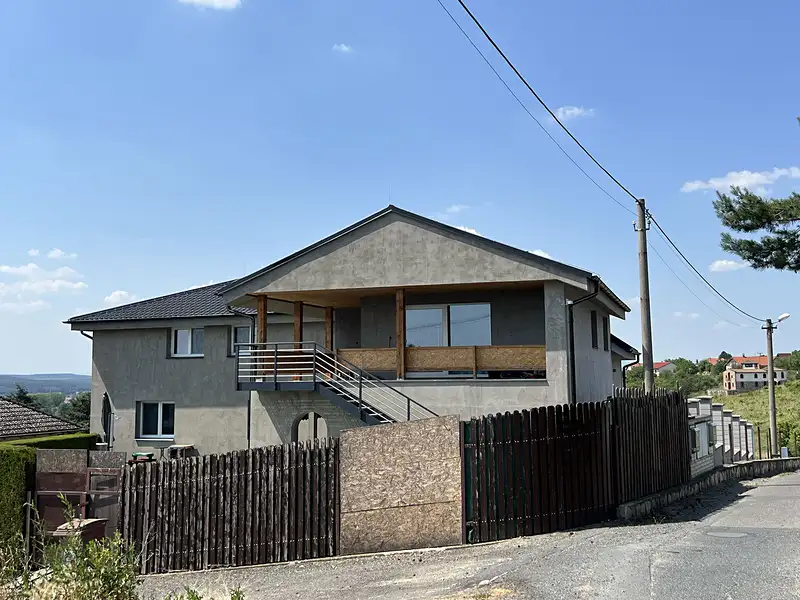 Prodej rodinného domu 600 m², pozemek 813 m², Mělník – náhled fotky 3