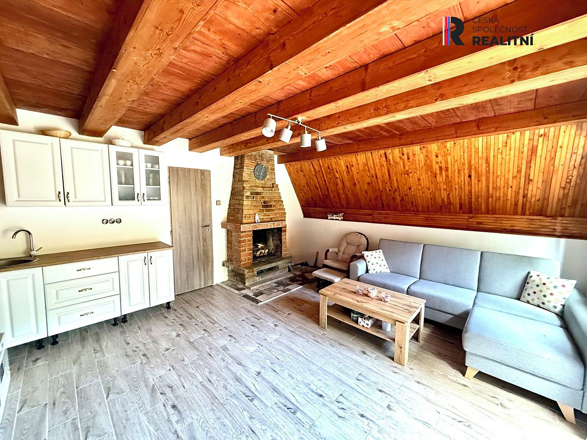 Prodej chalupy 55 m², pozemek 263 m² – fotografie 3