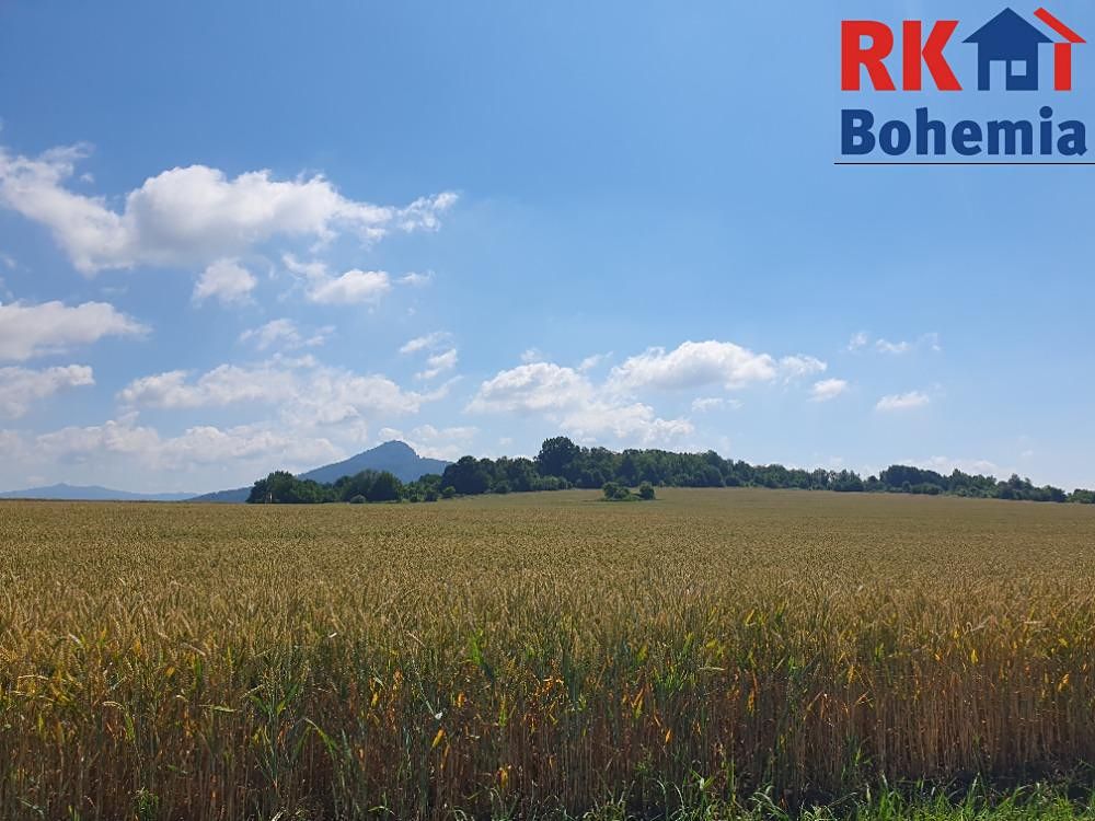 Prodej pozemku 49299 m²