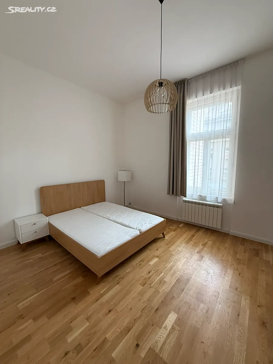 Pronájem bytu 2+kk 57 m² – pohled 6