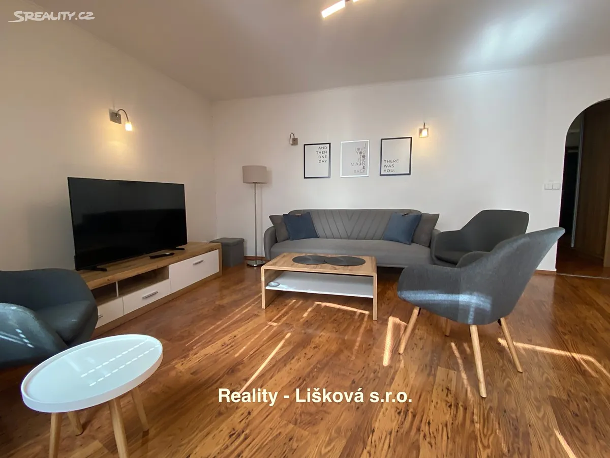 Pronájem bytu 2+1 62 m² – pohled 5