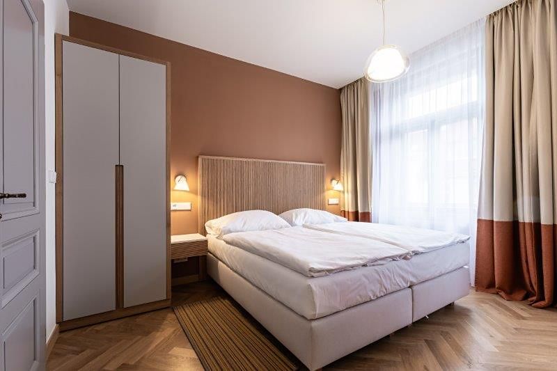 Pronájem bytu 1+kk 38 m² – fotografie 4