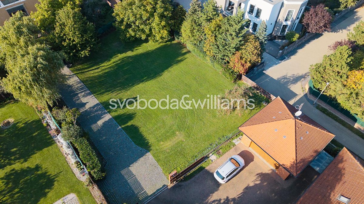 Prodej stavebního pozemku 945 m² – fotografie 4