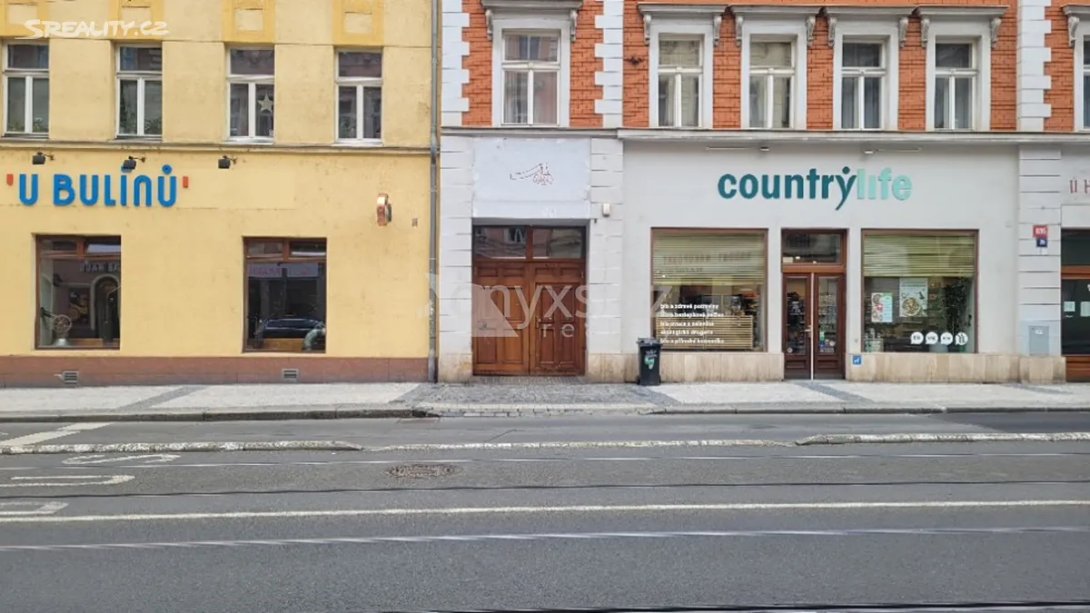 Pronájem garážového stání 12 m² – pohled 4