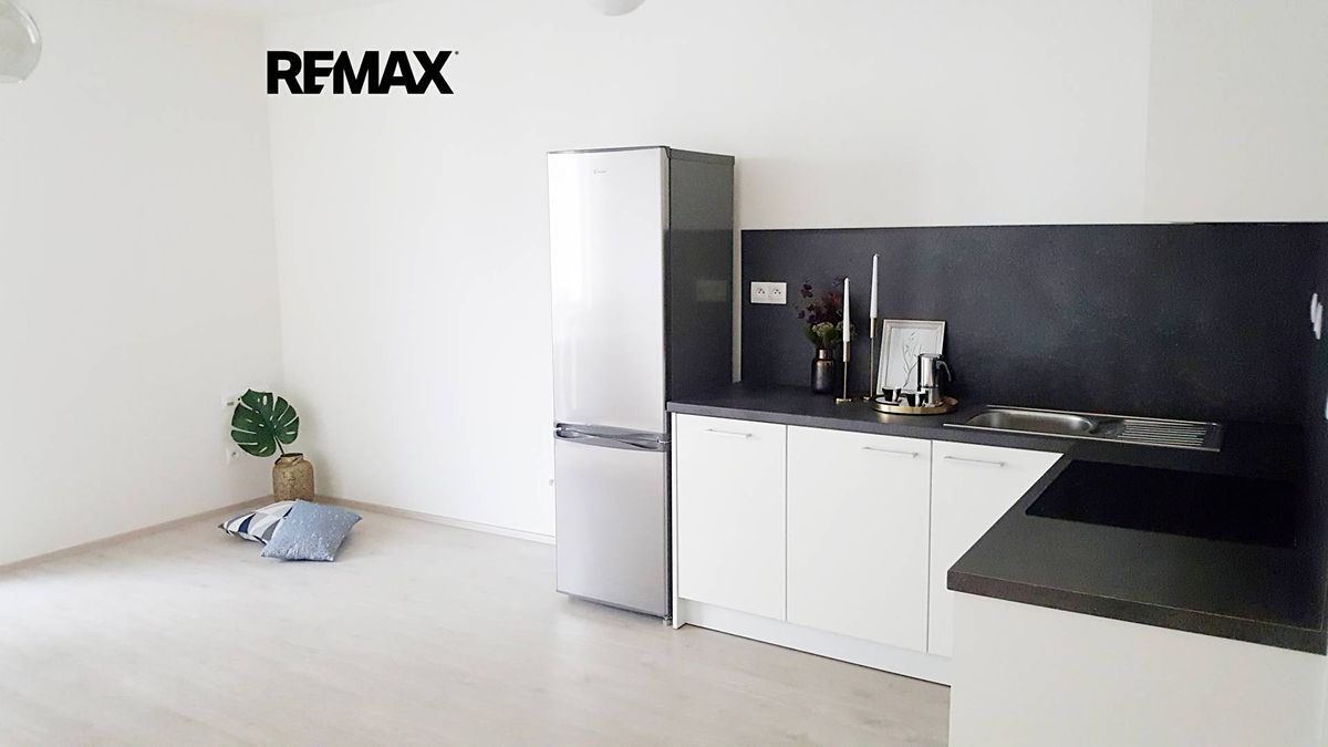 Pronájem bytu 1+kk 35 m²