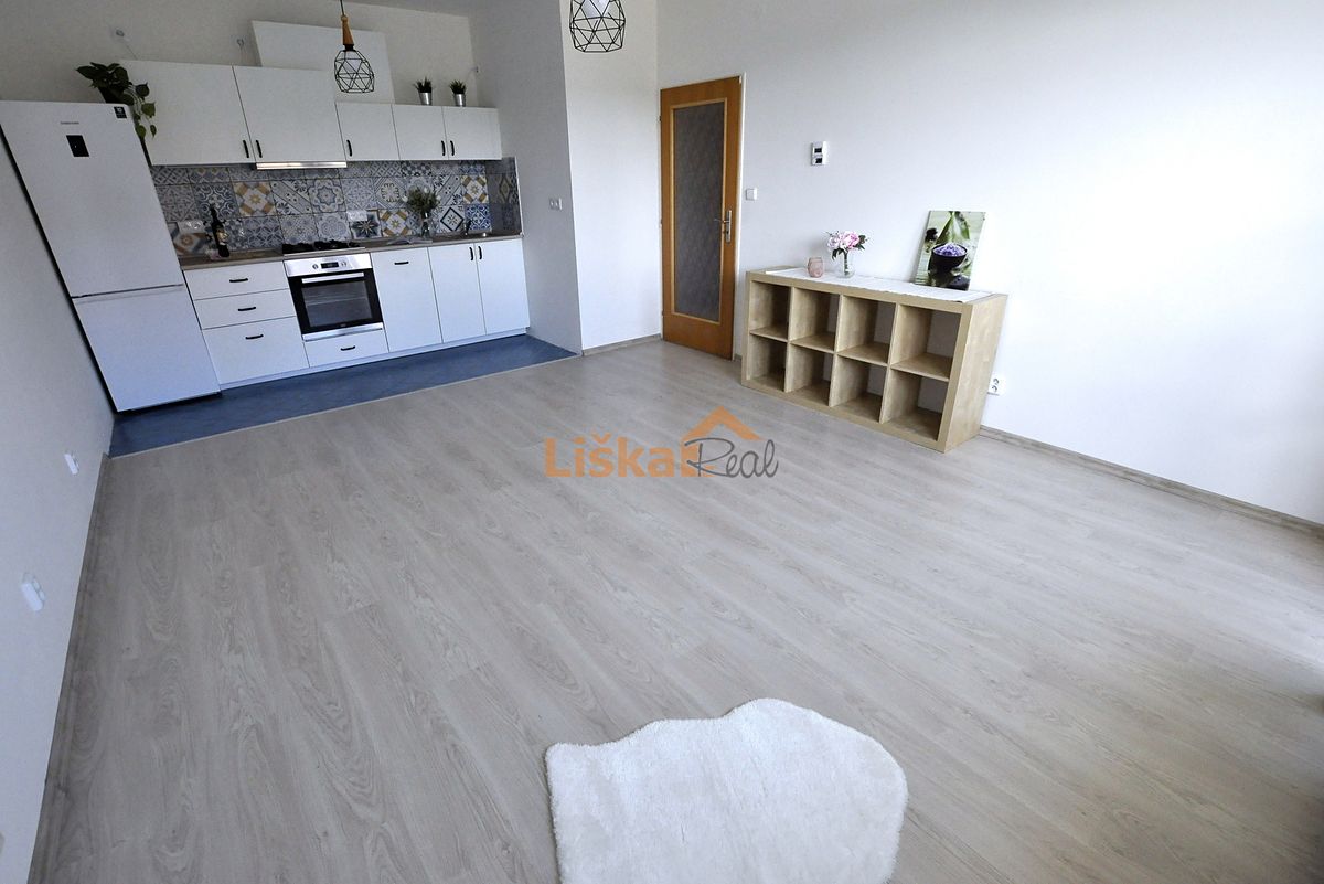 Pronájem bytu 2+kk 48 m²
