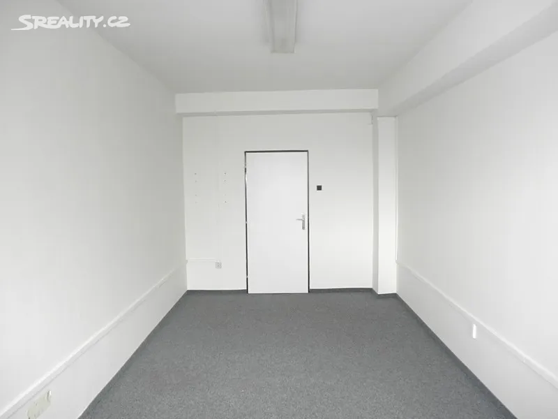 Pronájem kanceláře 19 m² – pohled 2