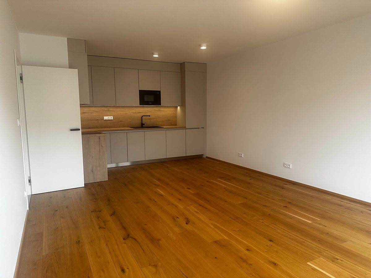 Pronájem bytu 2+kk 63 m² – fotografie 4